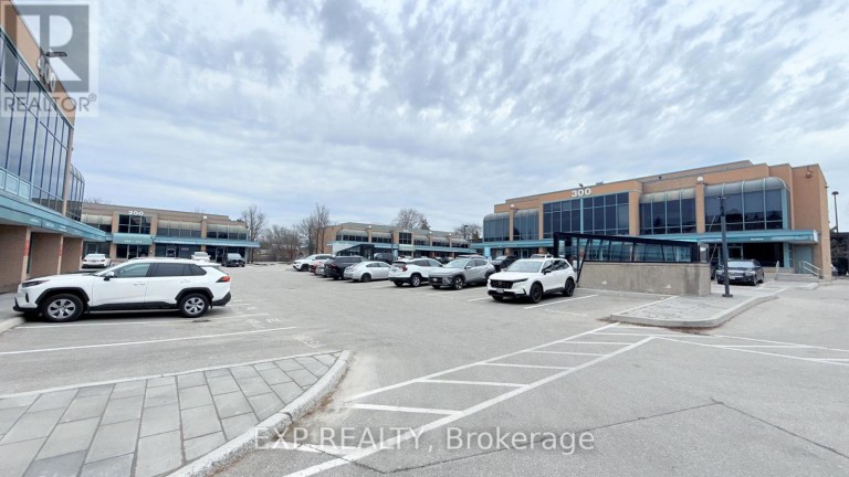 522 - 1315 LAWRENCE AVENUE E, Toronto (Victoria Village), Ontario, M3A3R3