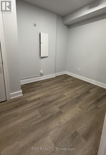 522 - 1315 LAWRENCE AVENUE E, Toronto (Victoria Village), Ontario, M3A3R3
