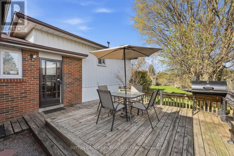 35 ALBERY CRESCENT, Ajax (South East), Ontario, L1S2Y2