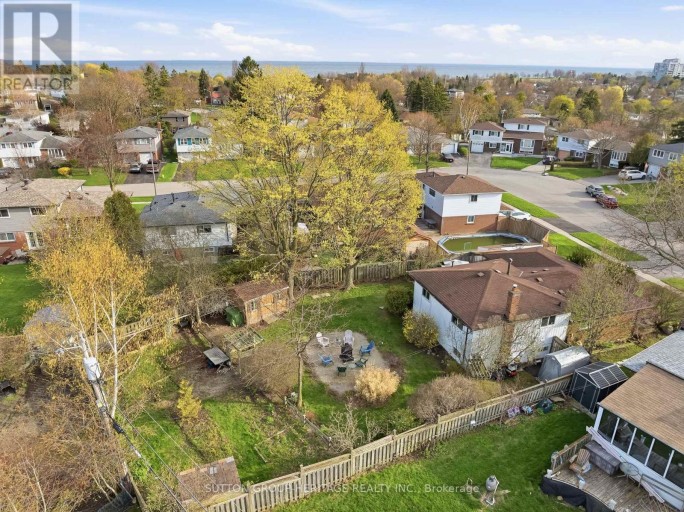 35 ALBERY CRESCENT, Ajax (South East), Ontario, L1S2Y2