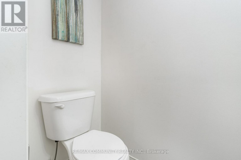 ROOM - 2757 DEPUTY MINISTER PATH, Oshawa (Windfields), Ontario, L1L0M7