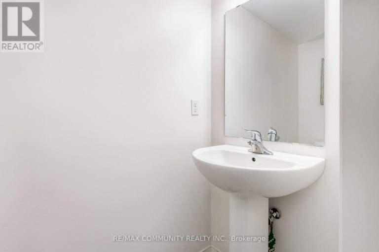 ROOM - 2757 DEPUTY MINISTER PATH, Oshawa (Windfields), Ontario, L1L0M7