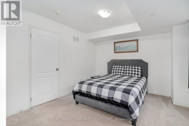 ROOM - 2757 DEPUTY MINISTER PATH, Oshawa (Windfields), Ontario, L1L0M7