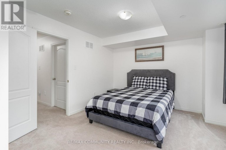 ROOM - 2757 DEPUTY MINISTER PATH, Oshawa (Windfields), Ontario, L1L0M7