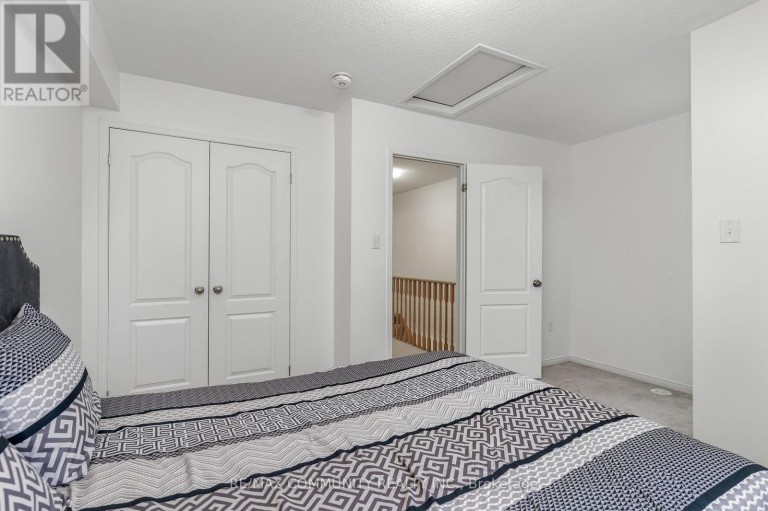 ROOM - 2757 DEPUTY MINISTER PATH, Oshawa (Windfields), Ontario, L1L0M7