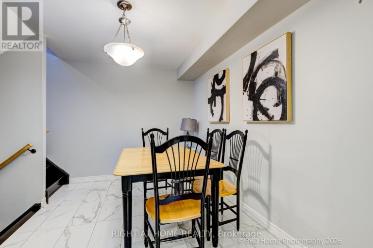 80 - 221 MILESTONE CRESCENT, Aurora (Aurora Village), Ontario, L4G3M2