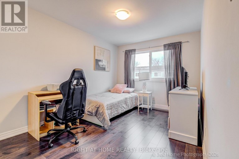 80 - 221 MILESTONE CRESCENT, Aurora (Aurora Village), Ontario, L4G3M2