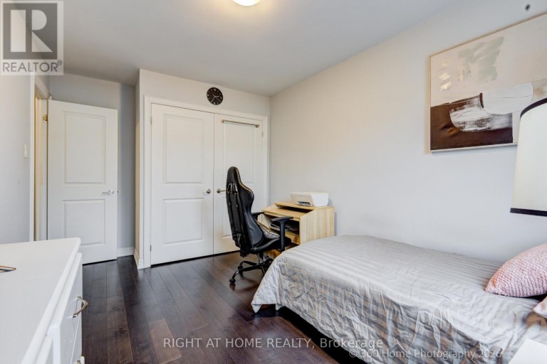 80 - 221 MILESTONE CRESCENT, Aurora (Aurora Village), Ontario, L4G3M2