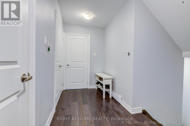 80 - 221 MILESTONE CRESCENT, Aurora (Aurora Village), Ontario, L4G3M2