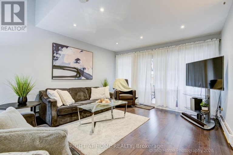 80 - 221 MILESTONE CRESCENT, Aurora (Aurora Village), Ontario, L4G3M2
