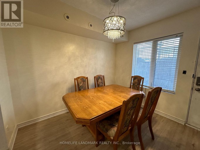 1014 - 3043 FINCH AVENUE W, Toronto (Humbermede), Ontario, M9M0A4