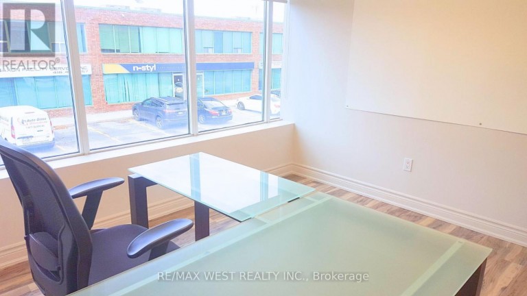 17 -RM4 - 115 WOODSTREAM BOULEVARD, Vaughan (Vaughan Grove), Ontario, L4L8K5