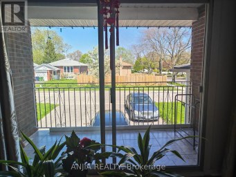 MAIN#2 - 58 KITCHENER ROAD Toronto (West Hill) Ontario photo 3