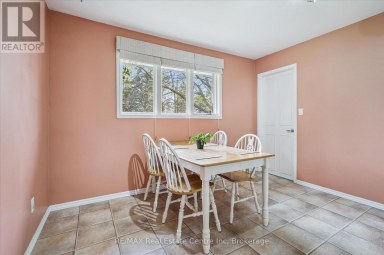 8420 ERAMOSA-GARAFRAXA TOWNLINE Centre Wellington Ontario photo 21