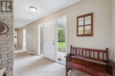 8420 ERAMOSA-GARAFRAXA TOWNLINE Centre Wellington Ontario photo 4