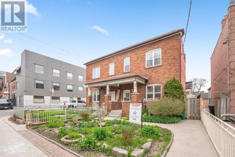 UPPER - 151 DOVERCOURT ROAD, Toronto (Trinity-Bellwoods), Ontario, M6J3C5