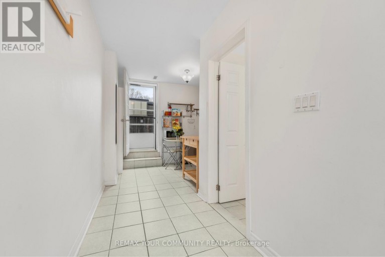 UPPER - 151 DOVERCOURT ROAD, Toronto (Trinity-Bellwoods), Ontario, M6J3C5