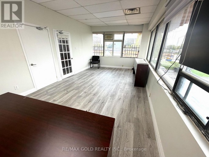 #209 - 7125 GOREWAY DRIVE, Mississauga (Malton), Ontario, L4T4H3