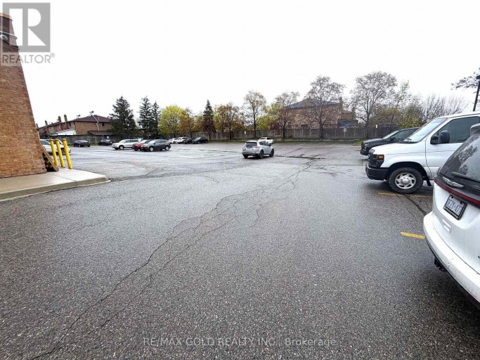 #209 - 7125 GOREWAY DRIVE, Mississauga (Malton), Ontario, L4T4H3