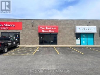2 - 1815 DUNDAS STREET London East (East I) Ontario photo 2