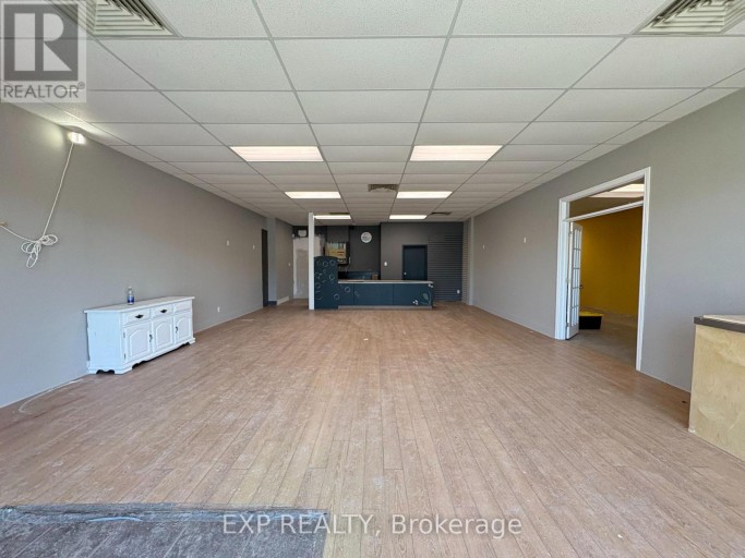 2 - 1815 DUNDAS STREET, London East (East I), Ontario, N5W3E6