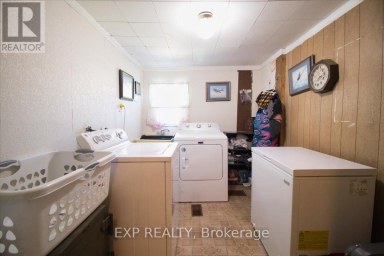 252 QUEEN STREET Chatham-Kent (Highgate) Ontario photo 15