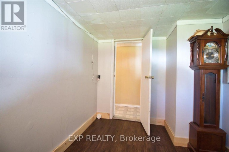 252 QUEEN STREET, Chatham-Kent (Highgate), Ontario, N0P1T0