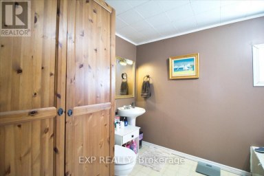 252 QUEEN STREET Chatham-Kent (Highgate) Ontario photo 22