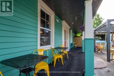 2012 PARK STREET Norfolk (Port Dover) Ontario photo 16