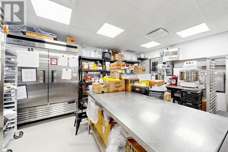 C3 - 185 DUNLOP STREET E, Barrie (Lakeshore), Ontario, L4M0L7