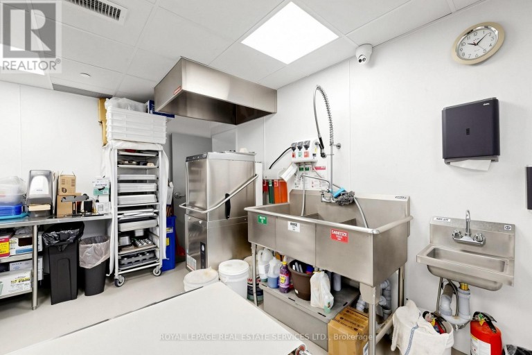 C3 - 185 DUNLOP STREET E, Barrie (Lakeshore), Ontario, L4M0L7