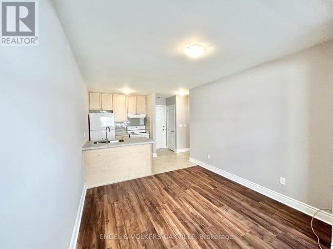 106 - 9 THIRTY THIRD STREET, Toronto (Long Branch), Ontario, M8W3G7