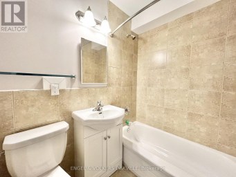 106 - 9 THIRTY THIRD STREET Toronto (Long Branch) Ontario photo 6