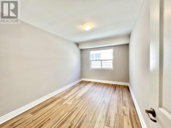 204 - 11 THIRTY THIRD STREET Toronto (Long Branch) Ontario photo 5