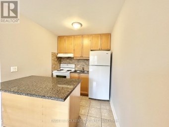 8 - 90 TWENTY FIFTH STREET Toronto (Long Branch) Ontario photo 1