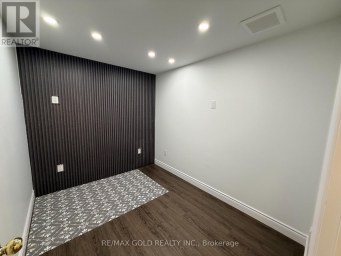 8 - 735 TWAIN AVENUE Mississauga (Meadowvale Village) Ontario photo 2