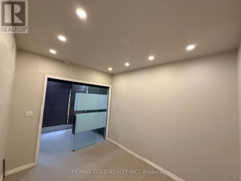 8 - 735 TWAIN AVENUE Mississauga (Meadowvale Village) Ontario photo 5