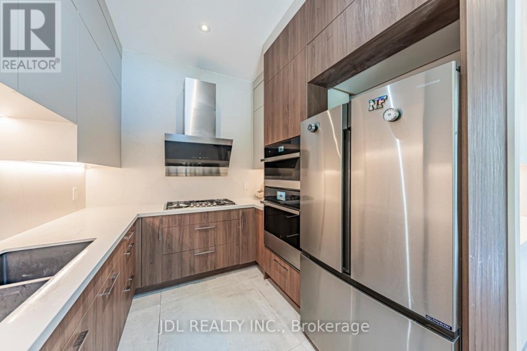 19 FIFESHIRE ROAD, Toronto (St. Andrew-Windfields), Ontario, M2L2G4