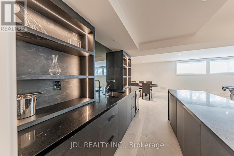 19 FIFESHIRE ROAD, Toronto (St. Andrew-Windfields), Ontario, M2L2G4