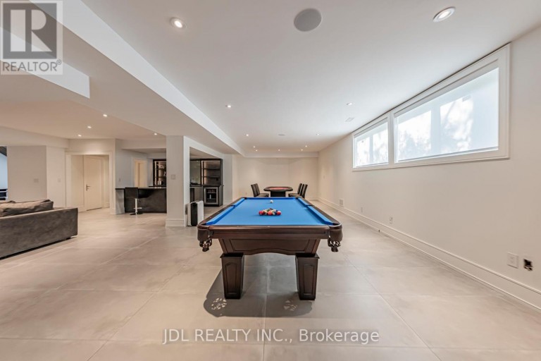 19 FIFESHIRE ROAD, Toronto (St. Andrew-Windfields), Ontario, M2L2G4