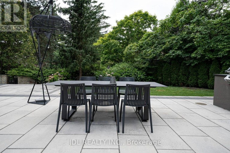 19 FIFESHIRE ROAD, Toronto (St. Andrew-Windfields), Ontario, M2L2G4