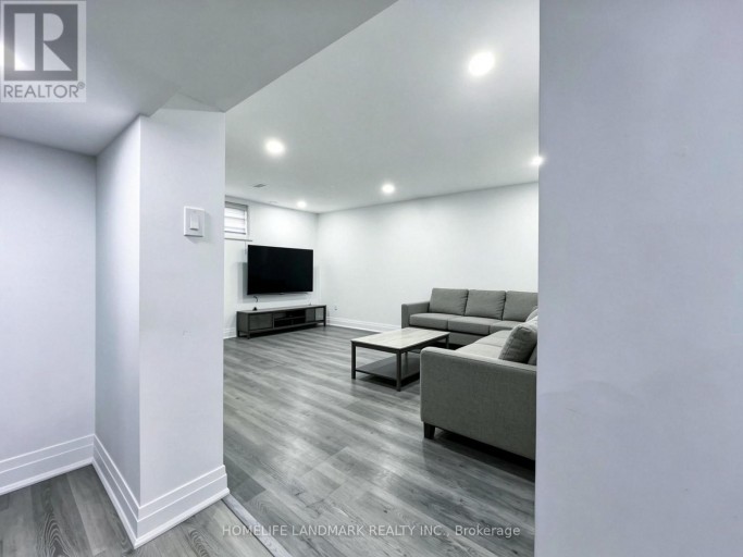 LOWER - 181 MAPLE AVENUE, Richmond Hill (Harding), Ontario, L4C2J2