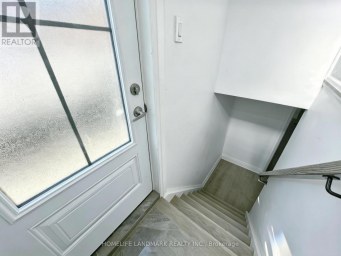 LOWER - 181 MAPLE AVENUE Richmond Hill (Harding) Ontario photo 17