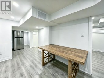 LOWER - 181 MAPLE AVENUE Richmond Hill (Harding) Ontario photo 5