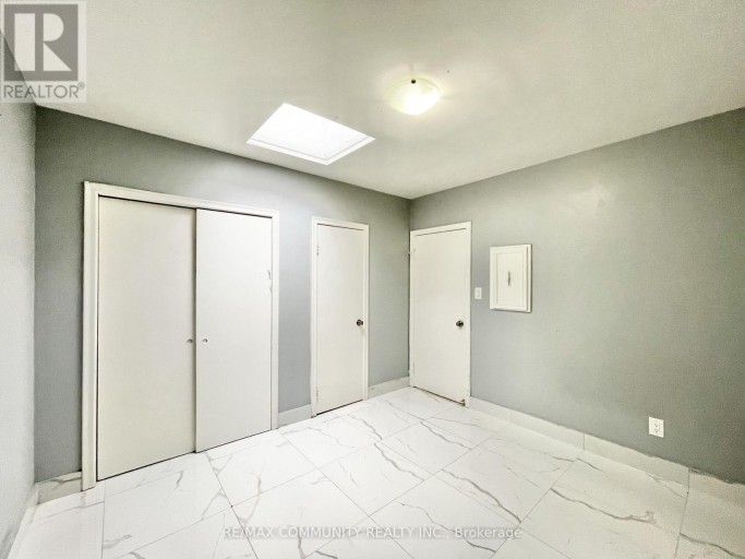 2 - 2624 EGLINTON AVENUE E, Toronto (Eglinton East), Ontario, M1K2S3