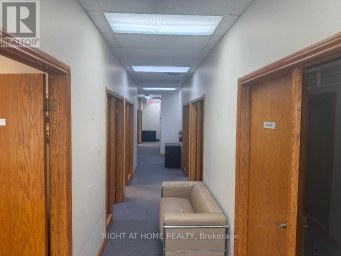 UPPER - 4304 VILLAGE CENTRE COURT Mississauga (City Centre) Ontario photo 7