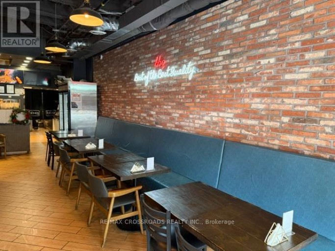 101 - 652 SPADINA AVENUE, Toronto (University), Ontario, M5S2H7
