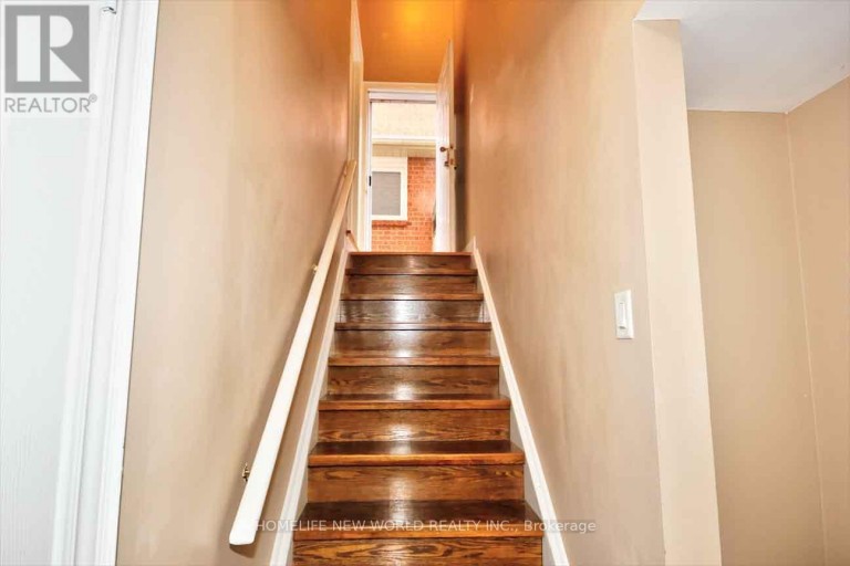 6 MIRROW COURT E, Toronto (Highland Creek), Ontario, M1C4Y7