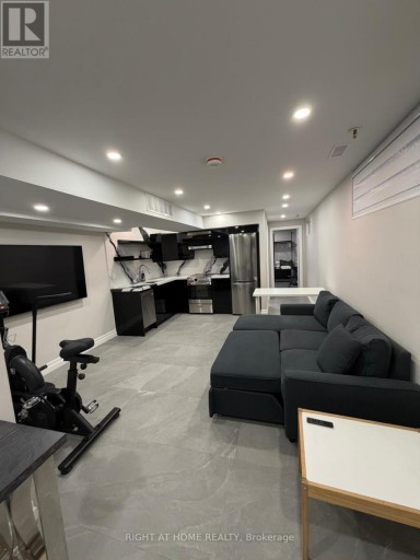LOWER - 18 WROXETER AVENUE, Toronto (North Riverdale), Ontario, M4K1J6