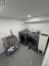 LOWER - 18 WROXETER AVENUE Toronto (North Riverdale) Ontario photo 8